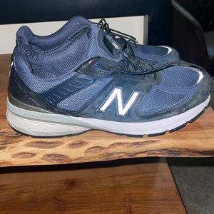 New Balance 990V5 Sneakers